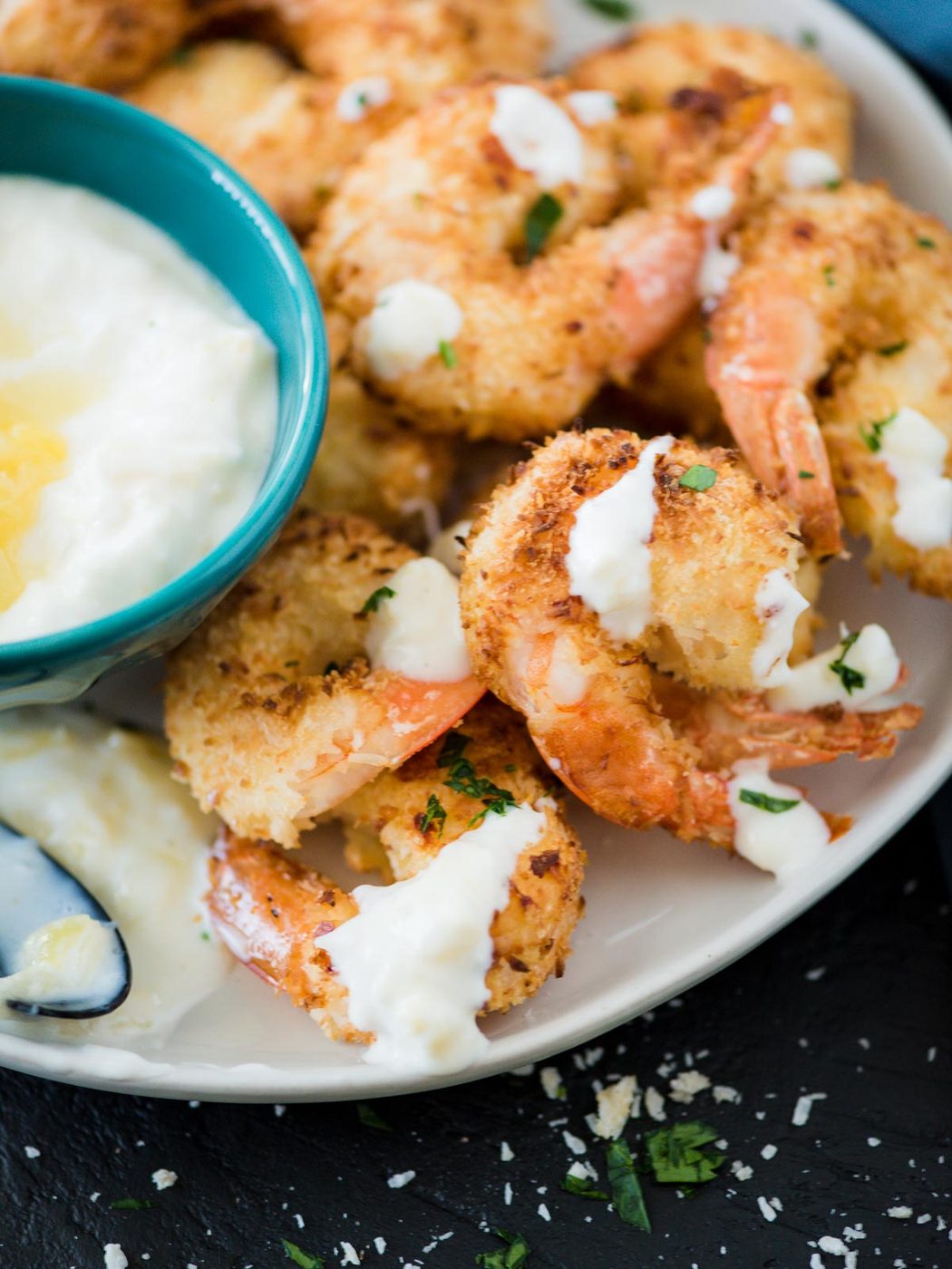 air fryer coconut shrimp with creamy pineapple sauce