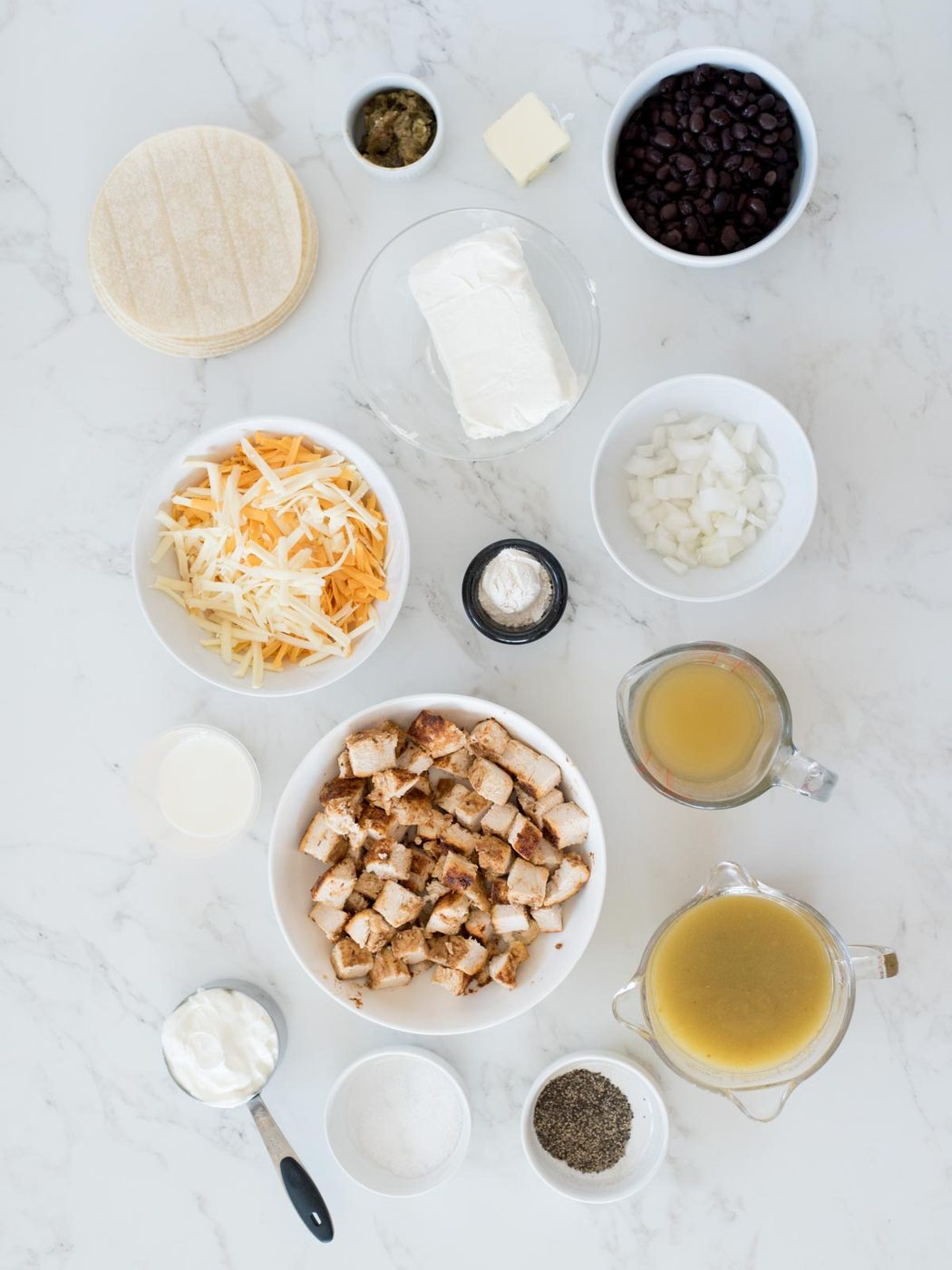 ingredients to make green chile chicken enchiladas
