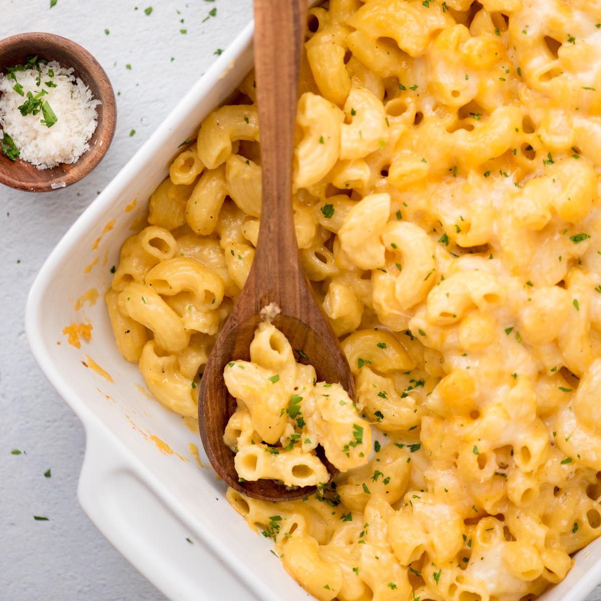 Cheesy Baked Mac & Cheese