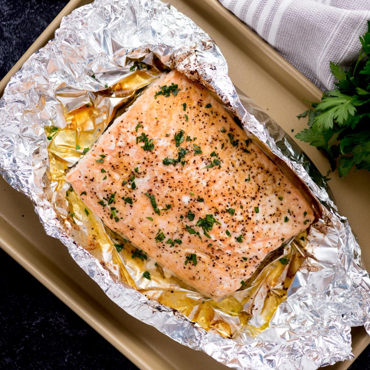 Foil Baked Salmon in the Oven at home