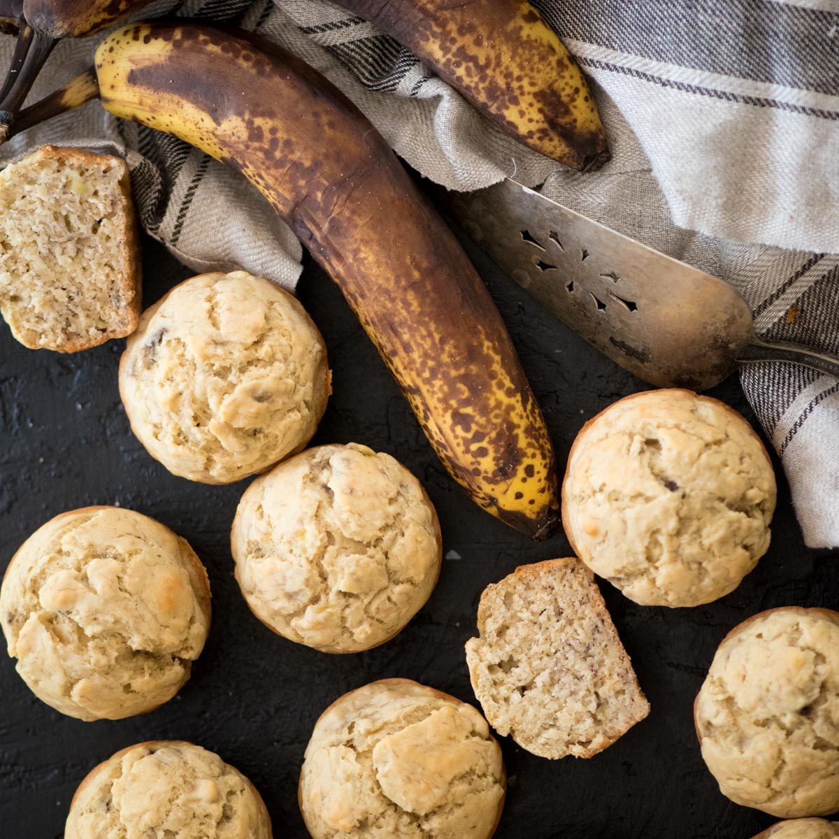 Home-style Best Breakfast Banana Muffins