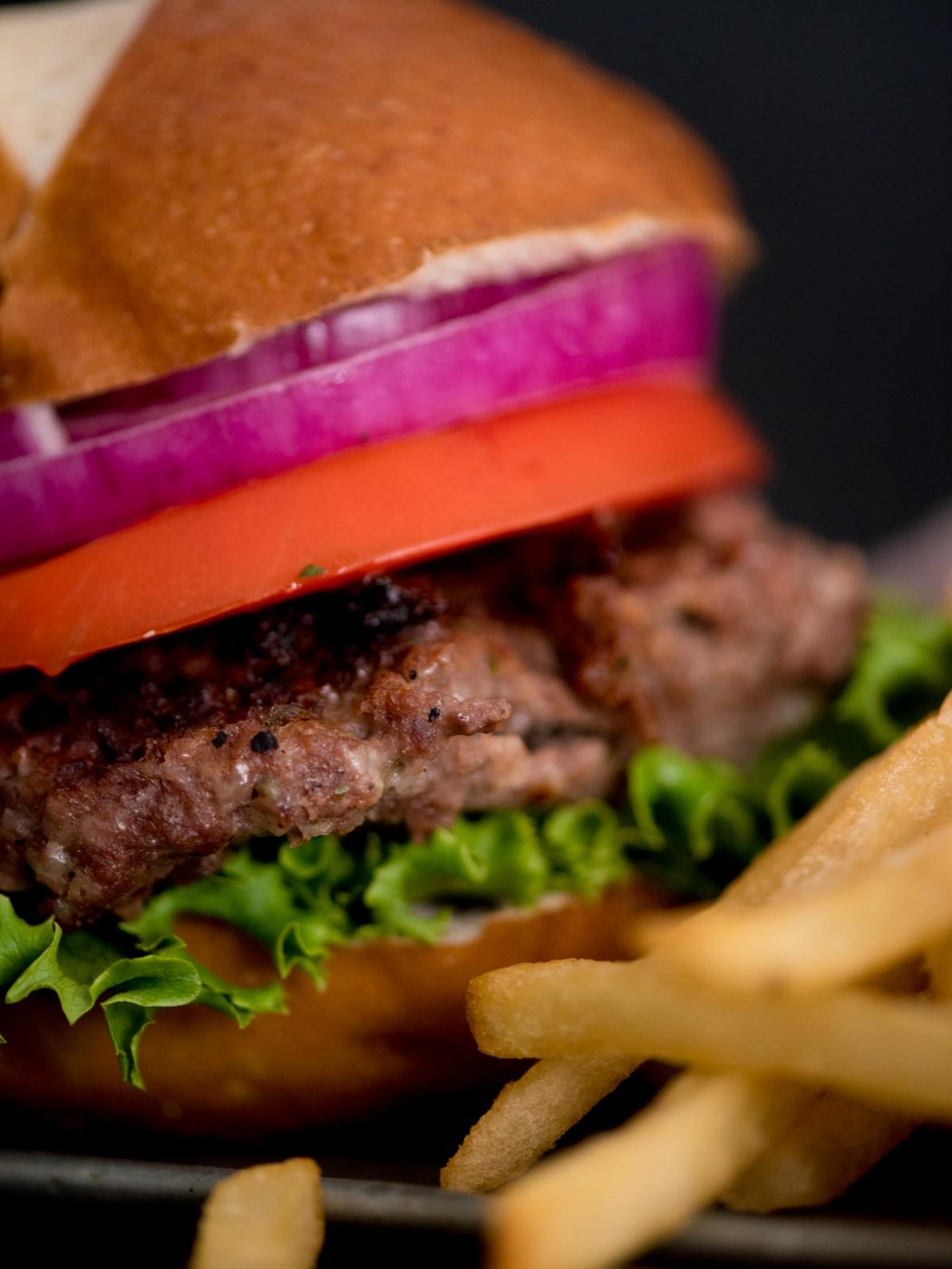 cheesy ranch burgers with lettuce and tomatoes