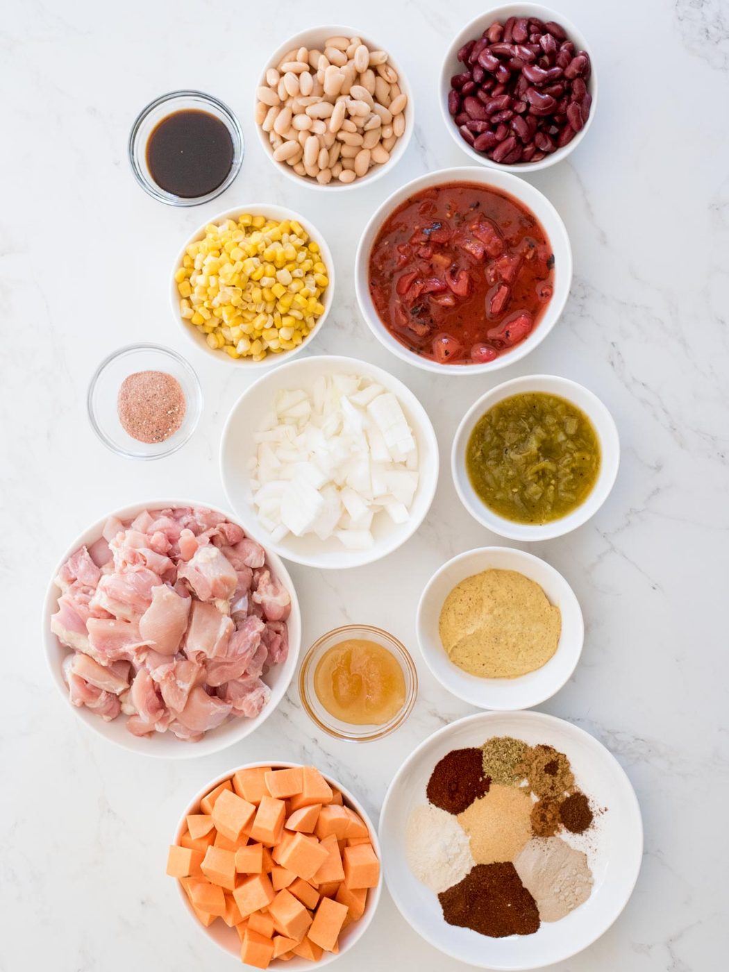 ingredients to make crockpot chicken chili