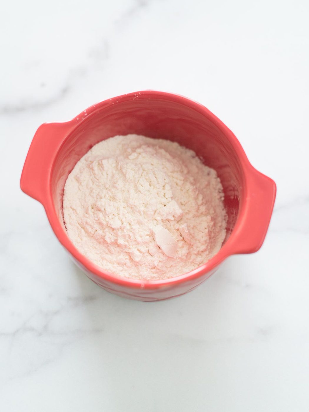 flour in mug