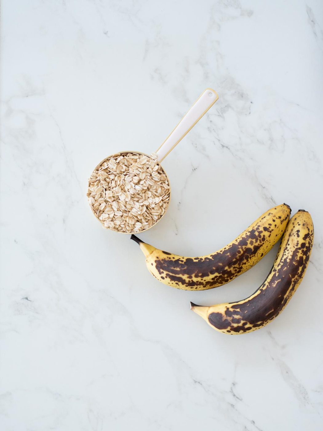 ingredients for healthy banana oatmeal cookies