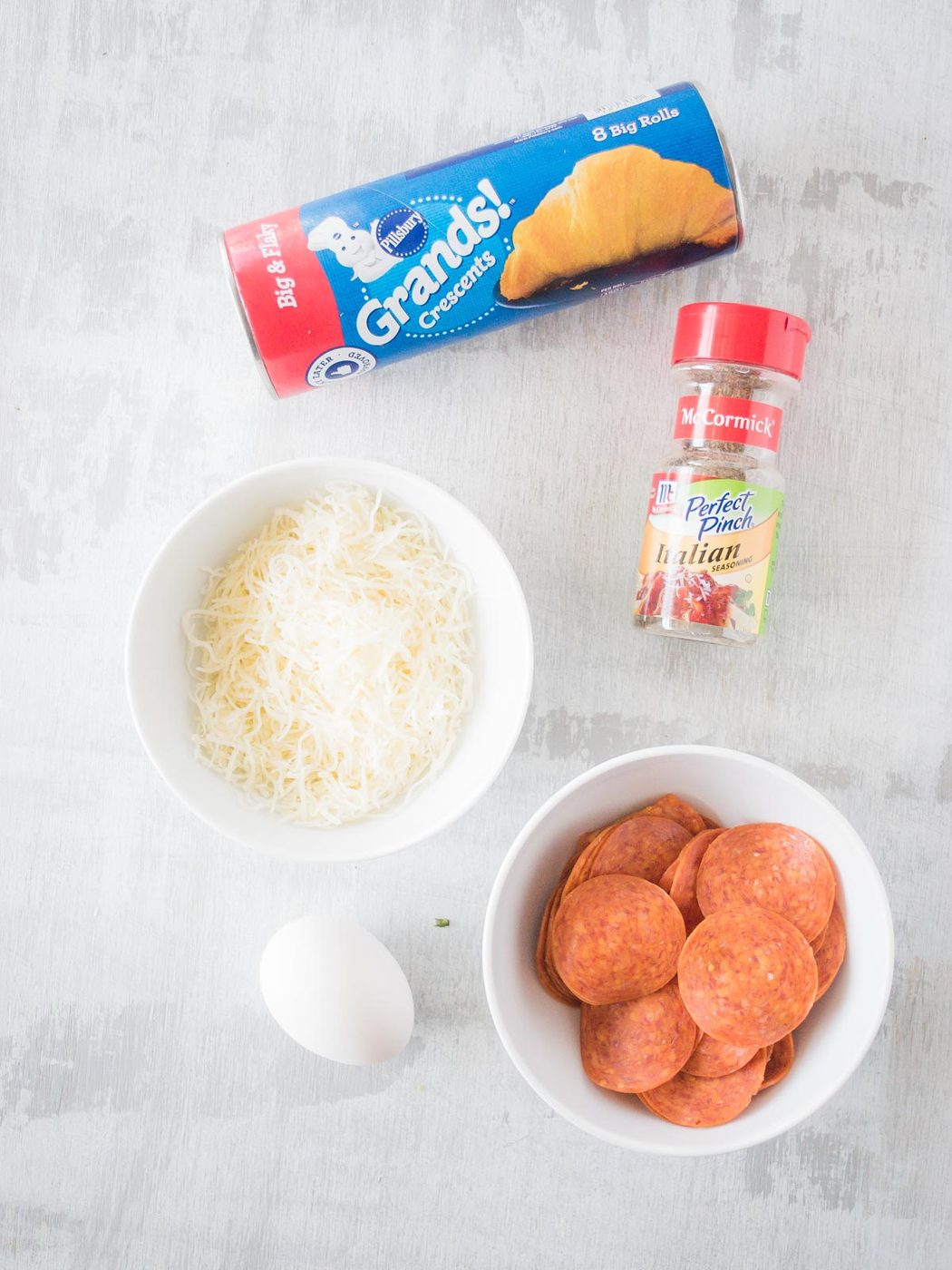 ingredients to make pepperoni rolls