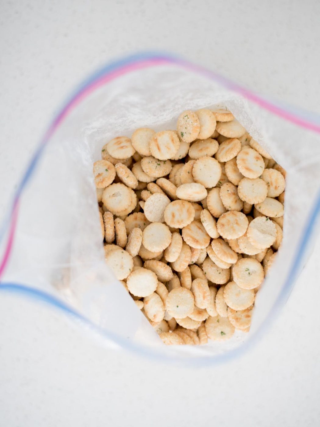 Ziploc bag of oyster crackers.