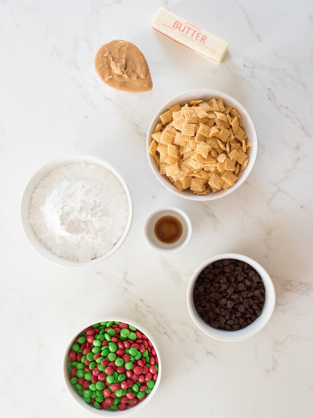ingredients to make reindeer chow
