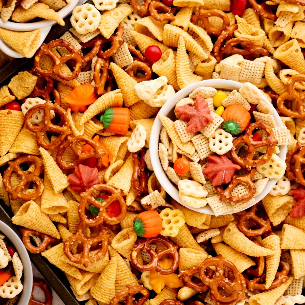 Home-style Halloween Snack Mix