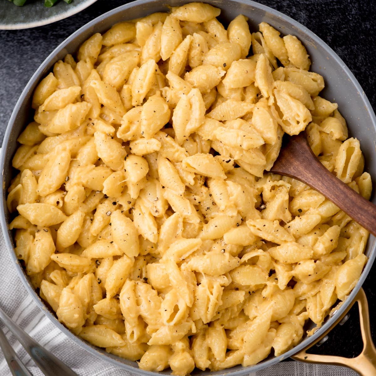 Mac and Cheese, cheesy