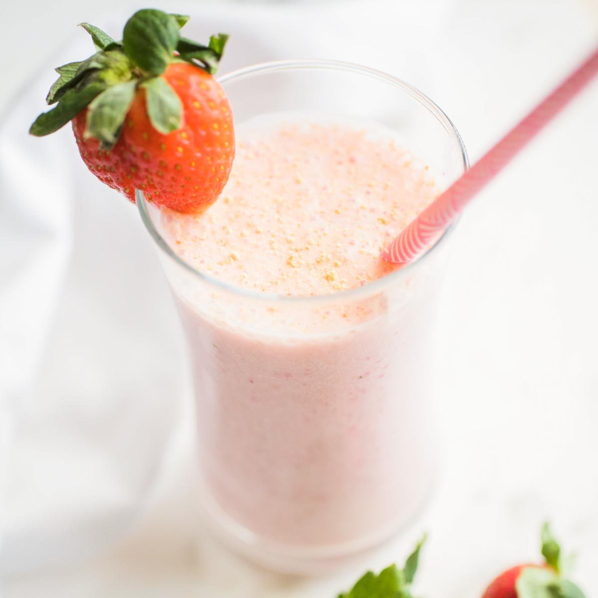 Strawberry Cheesecake Smoothie at home