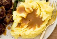 Hearty Southern Brown Gravy