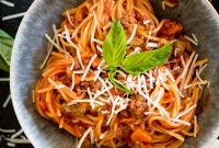 Hearty Instant Pot Spaghetti with Savory Meat Sauce